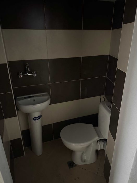 Продава се Магазин в Гоце Делчев - 100 кв.м за 765 €/кв.м - Снимка #3