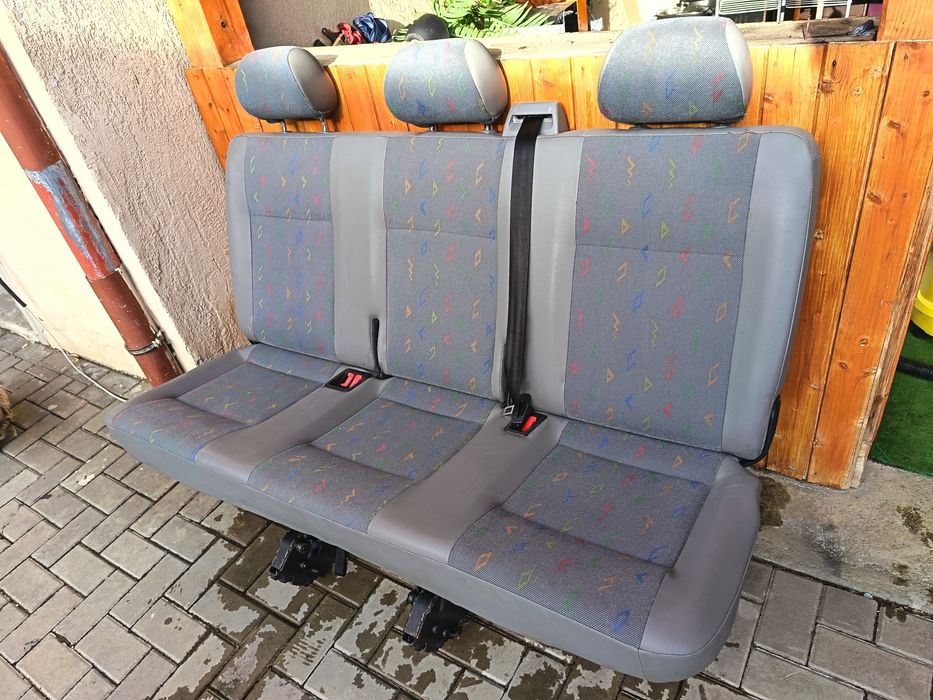 Scaune și banchete Vw Transporter T5 T6 (scaun șofer, bancheta  și scaun pasager, rândul din mijloc, bancheta spate, prinderi podea