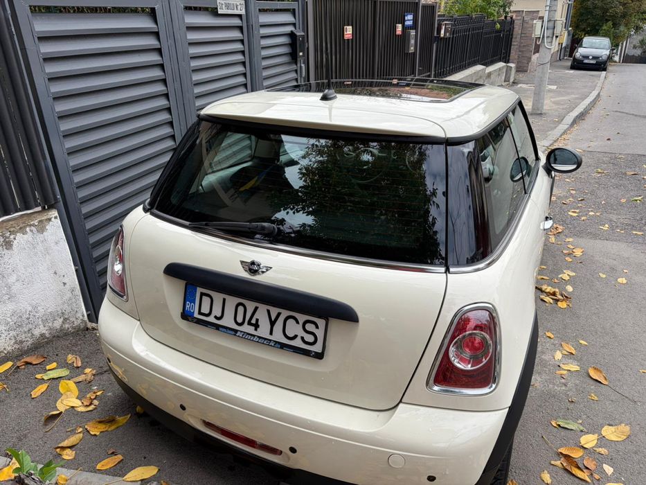 Mini Cooper ONE Standard , an 2013