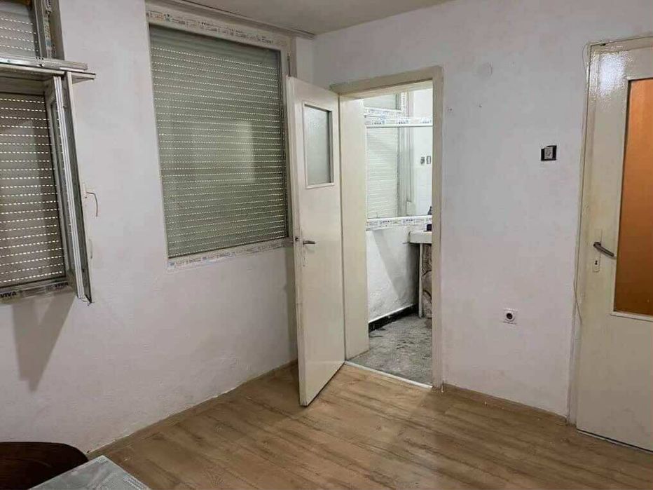 Дава се под наем Едностаен апартамент в Габрово, Борово - 30 кв.м за 89.76 € - Снимка #2