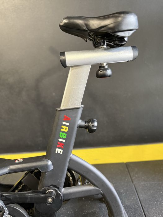 Bicicleta AIRBIKE Profesionala