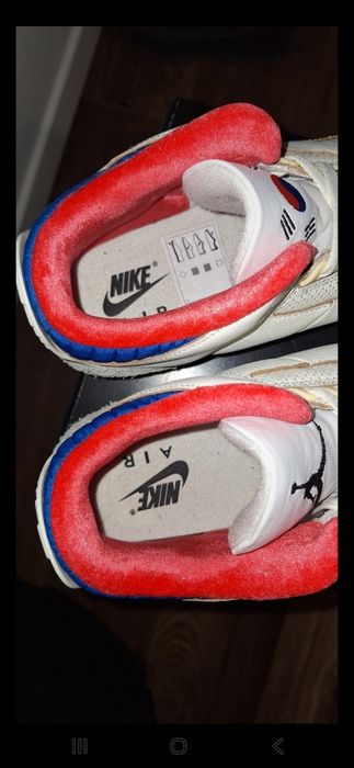 Air Jordan 3 Retro 'Seoul 2.0
No damage, perfect condition
I don't hav