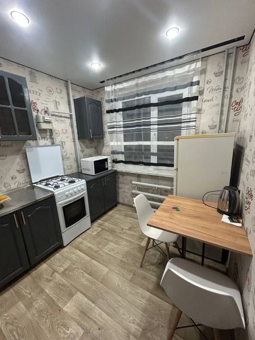 1 Ком Люкс,Цент города , СКГУ