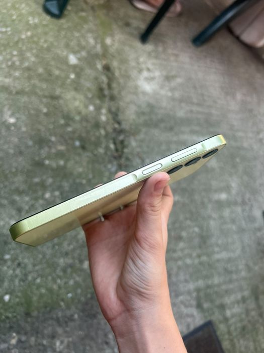 Samsung A25 bine intretinut