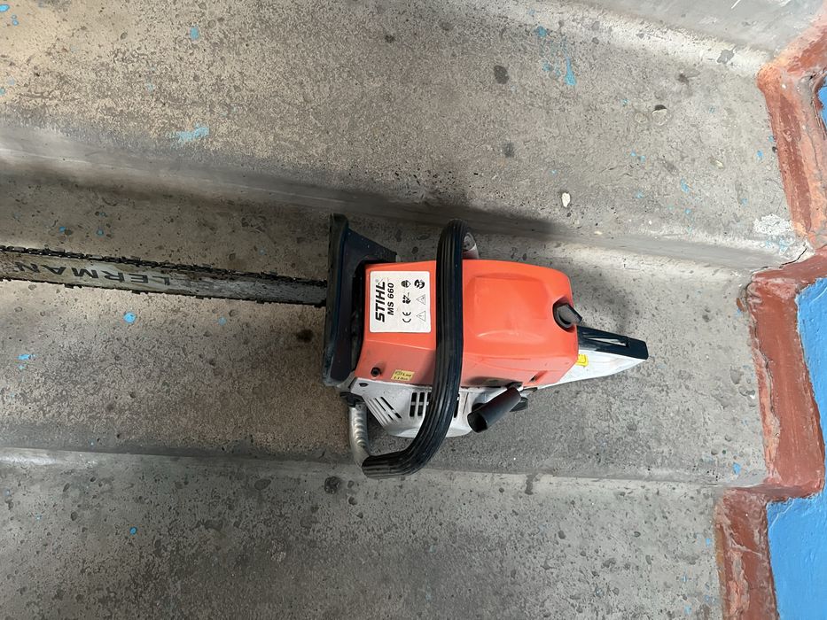 Продается  бензопила новая