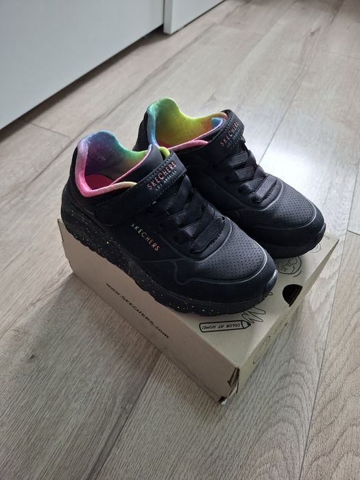 Adidasi Skechers marime 32