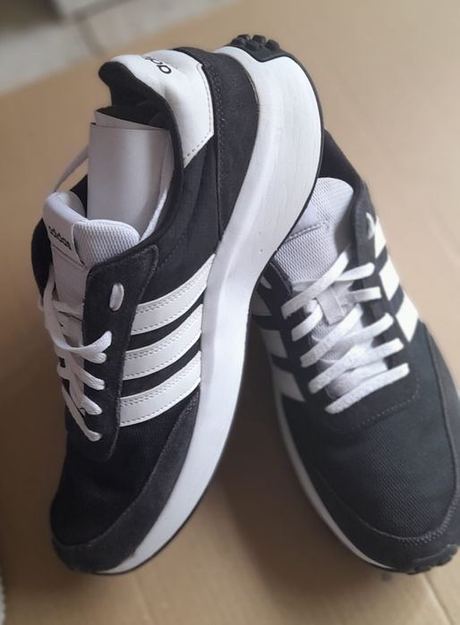 Adidas de sport de băieți