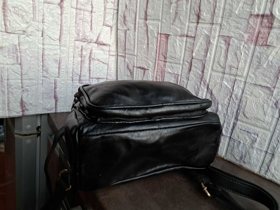 дамска раница,черна кожена чанта-естествена кожа