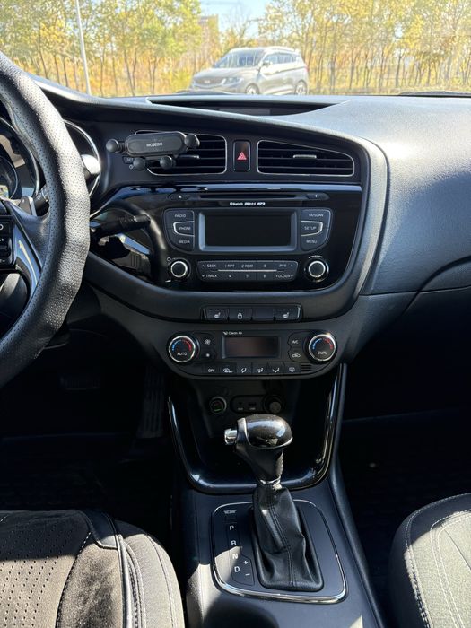 Продам машину, модель KIA ceed