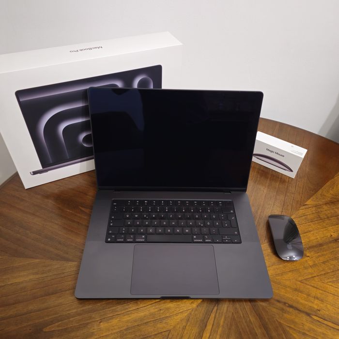 MacBook Pro 16” M3 Pro, 18GB RAM, 512GB SSD – Space Black