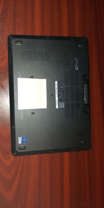 Laptop  DELL profesional cu monitor 19", soundbar si dock