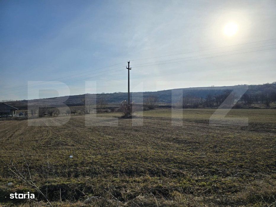 Teren extravilan de vanzare, 1.113 mp, zona-Valea Chintaului