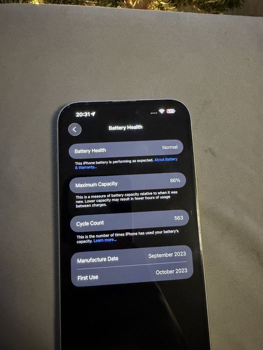 Продавам Iphone 15 plus