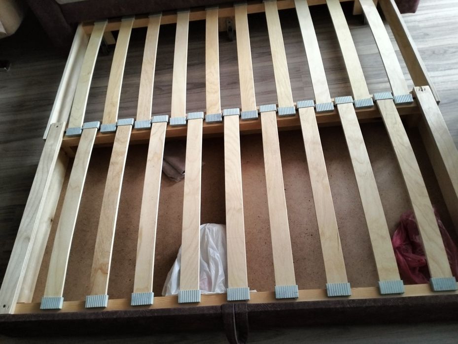 Продам диванчик раздвижной