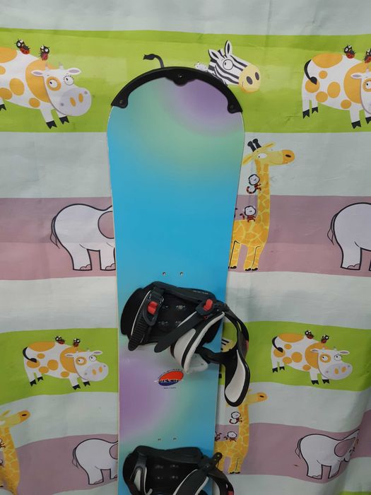 Placa snowboard 143 cm Elan cu legaturi snowboard boots