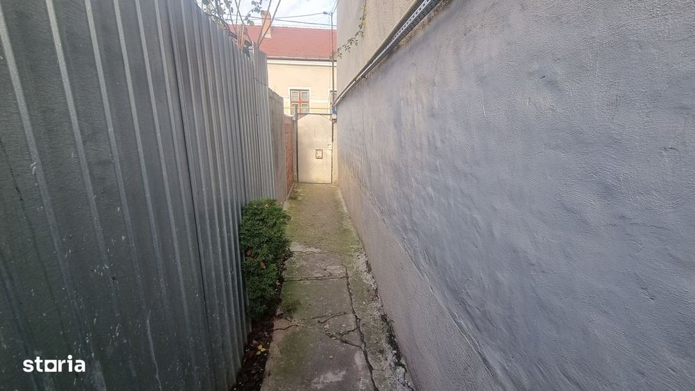 Apartament la casă zonă liniștită