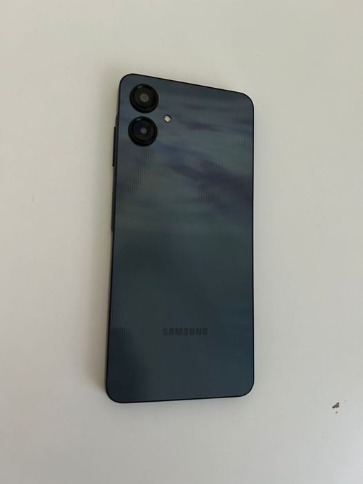 Продам телефон Samsung A06
