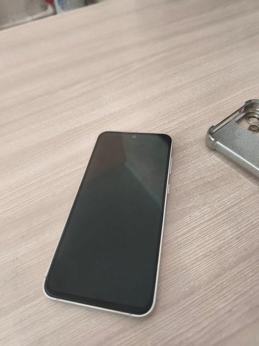 Продам телефон samsung s 23 fe