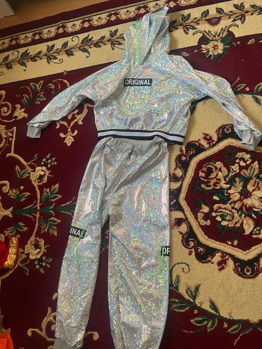 Би костюмдері. Прокатқа