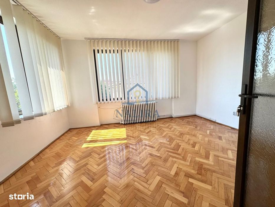 Casa cu 5 camere de inchiriat langa Parcul Regina Maria