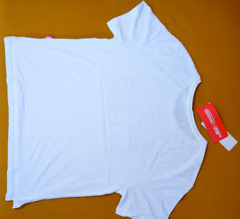 Uniqlo Nintendo tricou femei NOU si Nefolosit, marimea M