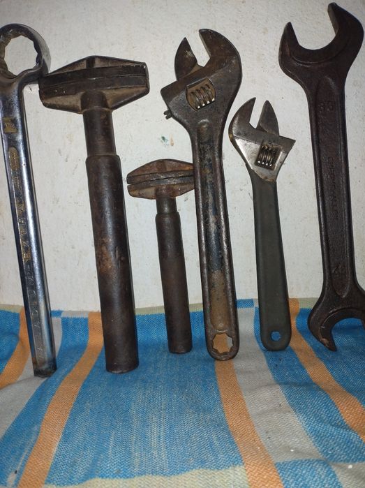 Cheie franceza reglabila fixă