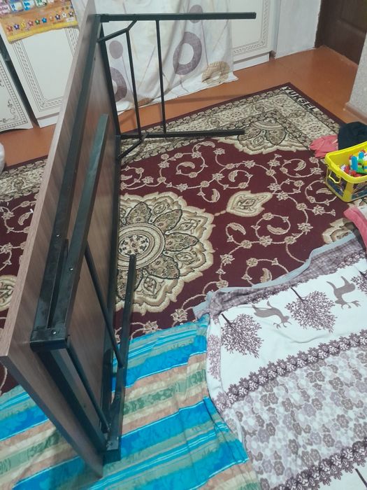 Продам стол отлично