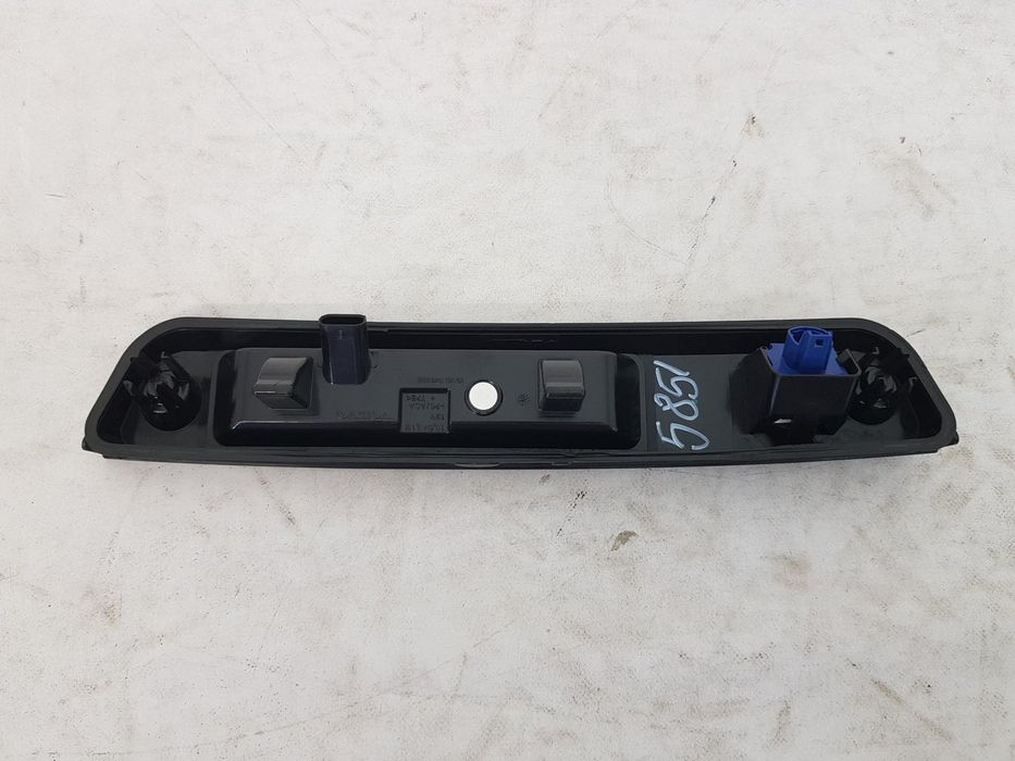 Buton deschidere haion lampa nr camera marsarier Volvo XC40 dupa 2017