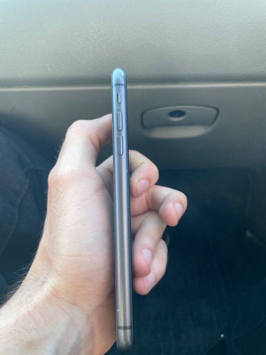 iPhone 11 с гаррантий