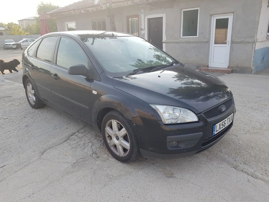 Diferite culori /Usa dreapta fata/Usa stanga spate/ Bara spate/ Haion cu luneta Ford Focus 2 2005 hatchback