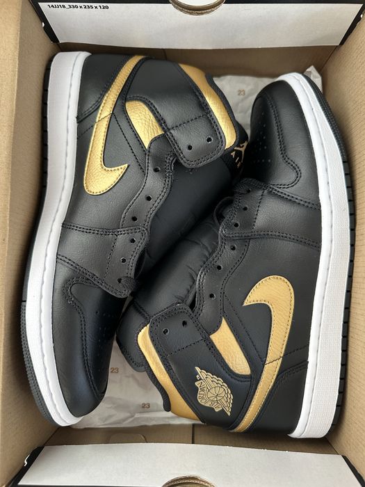 Air Jordan 1 Mid, culoare Black/Metallic Gold