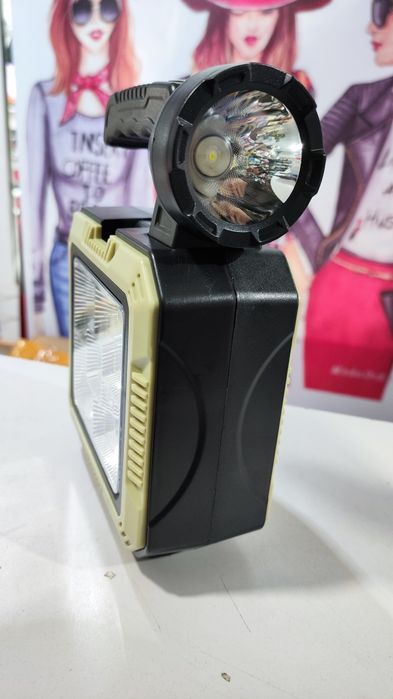 Фонарик фонарь с инструментами