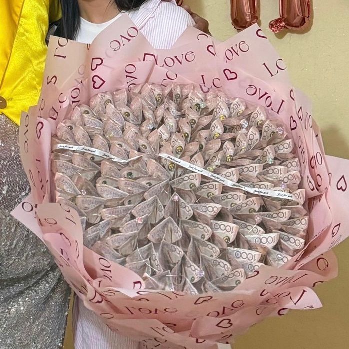Букет с денежкой