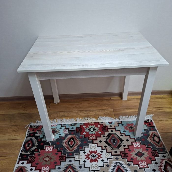 Стол обеденный,размер 90×60