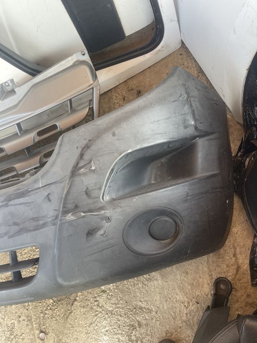 Bara fata cu grila renault master 2011-2015