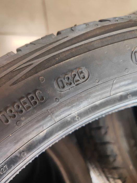 4бр.летни гуми 225/40/18 Continental
