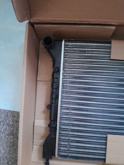 Радиатор на Алфа Ромео 147