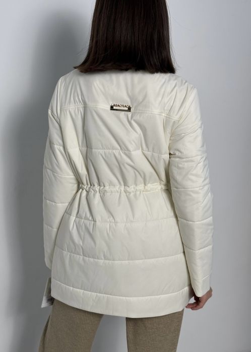 Демисезонная куртка от LASGRADA