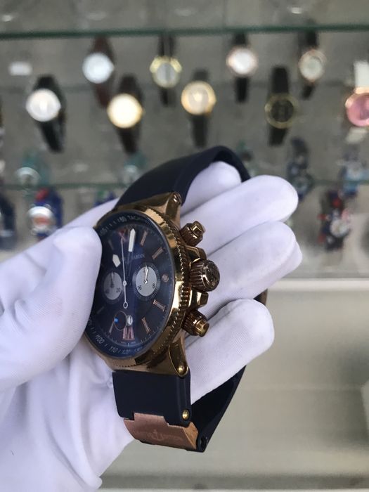 Ulysse nardin soati sotiladi
