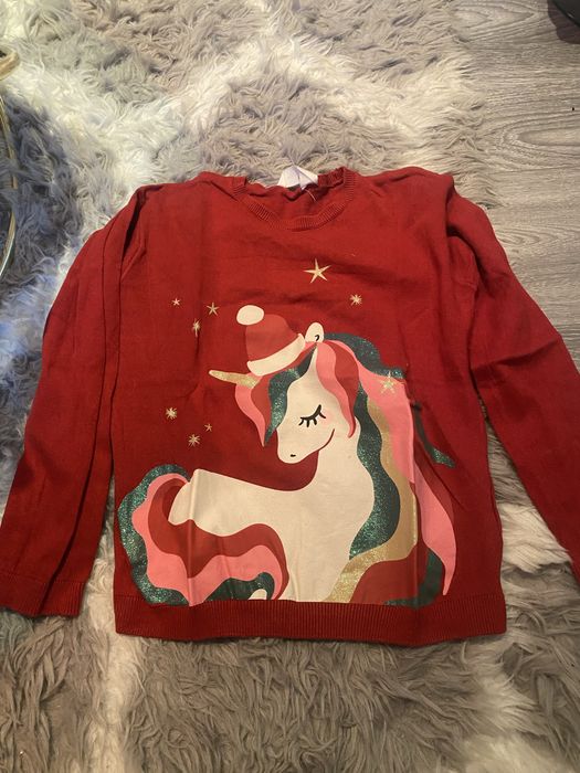 Vand doua bluzite la pret bun