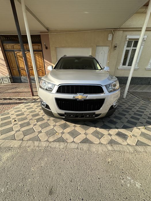 Captiva 2012 yil Srochna sotiladi