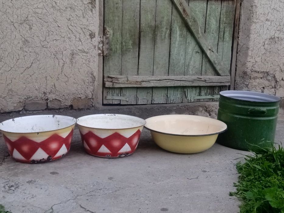 Тогора кастрюли сотилади срочно холати яхши хаммаси  оладиган тел клин