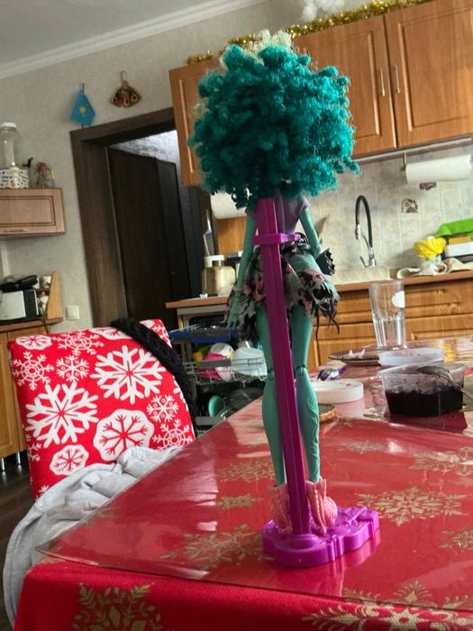 Кукла Monster High Хани Свомп
