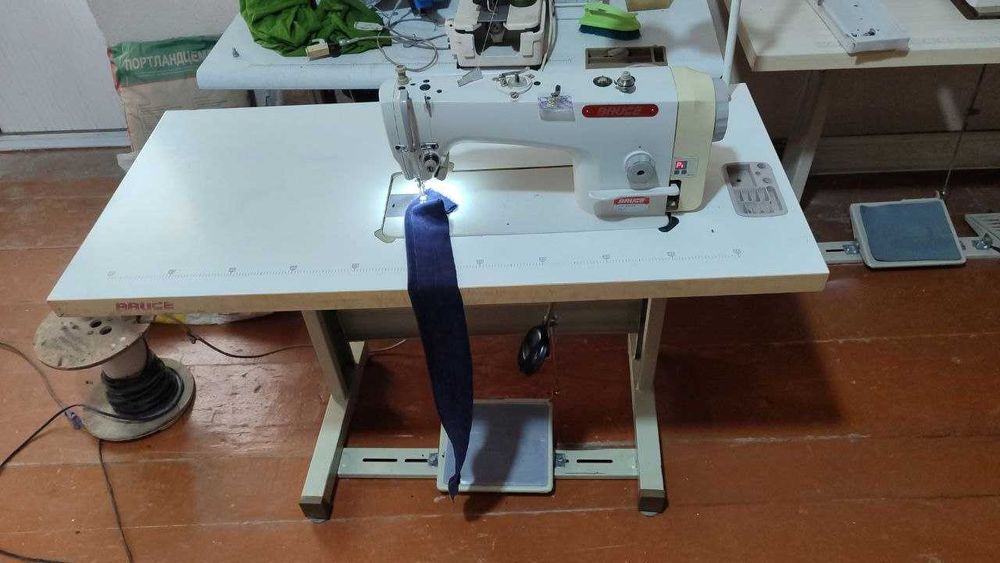 Tikuv mashinasi sotiladi