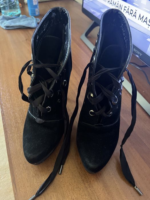 Vand pntofi-botine - 39