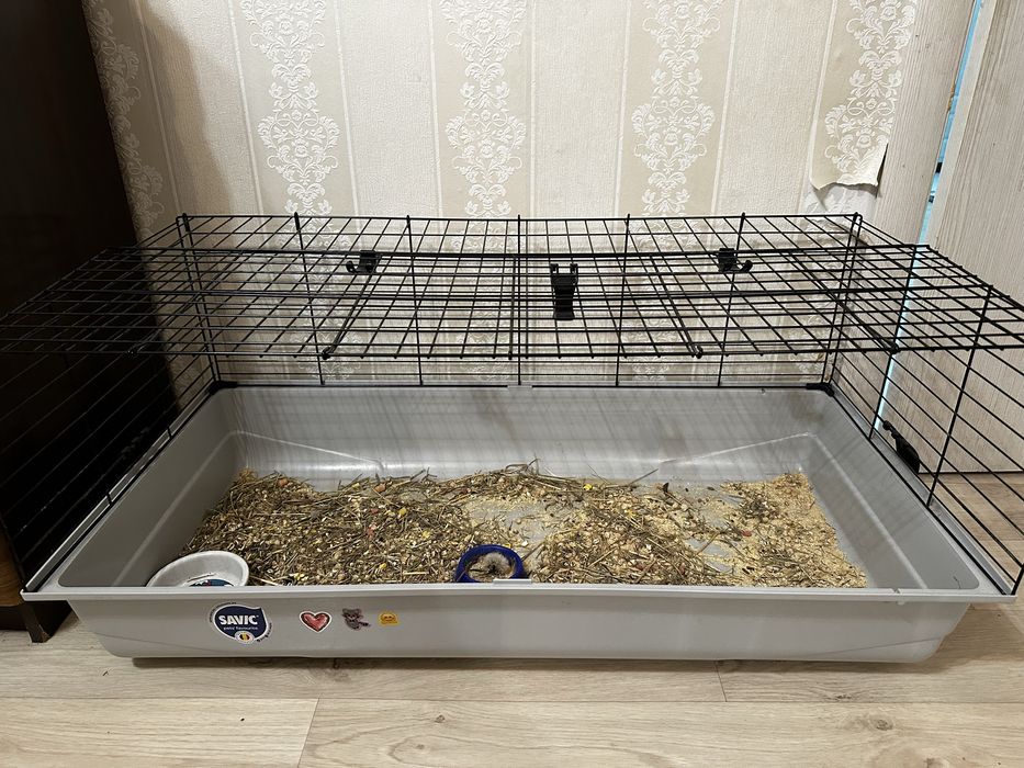 Продам клетку с сенником