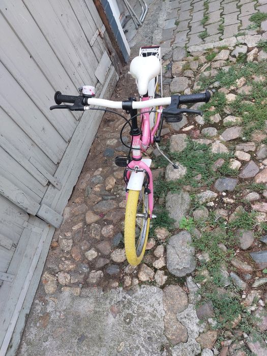 Vând bicicleta de copii