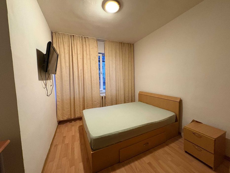 Vând garsonieră spatioasa în zona CET, Constanța – proprietar