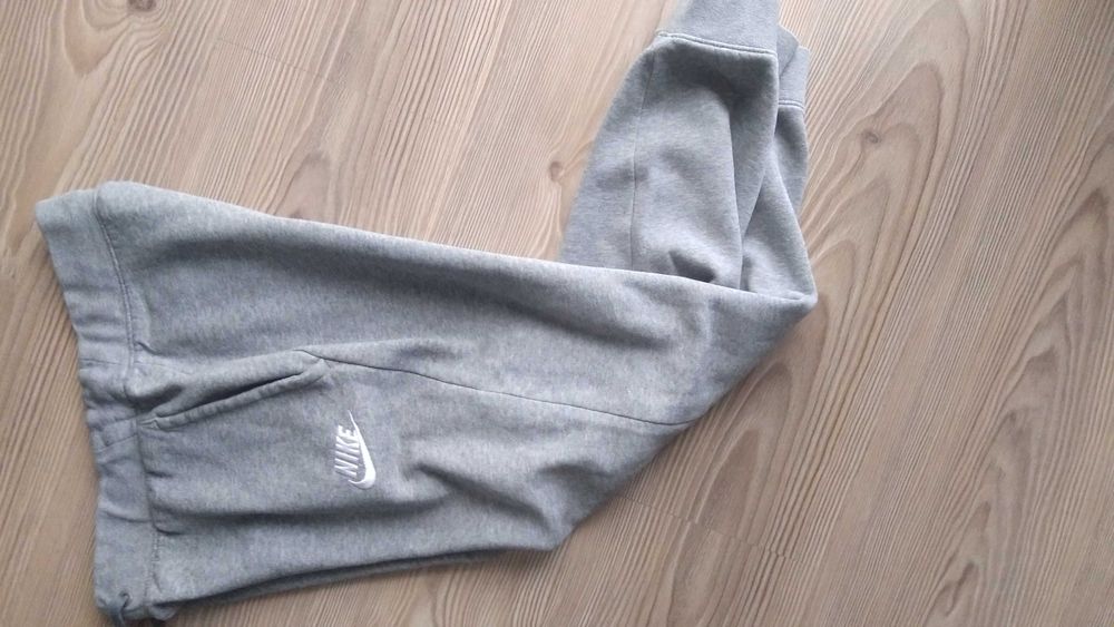 Nike  - оригинално долнище 146-156 см