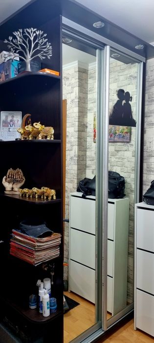 Продам раздвижной шкаф